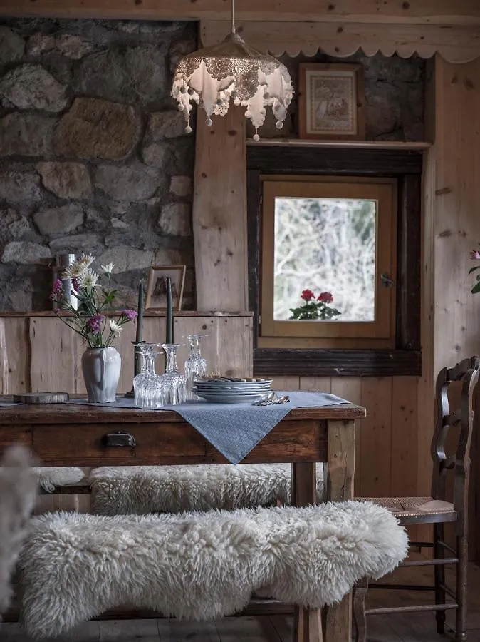 Venez Chez Vous - Chalet Le Banc Du Cerf Talloires