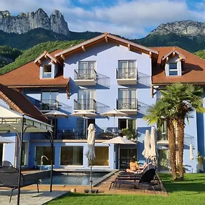 Le Mouton Bleu Hotel