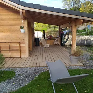 Hébergement de vacances Maisonnette