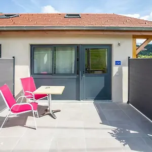 Domaine Des Ecuries - Meubles A Apartment